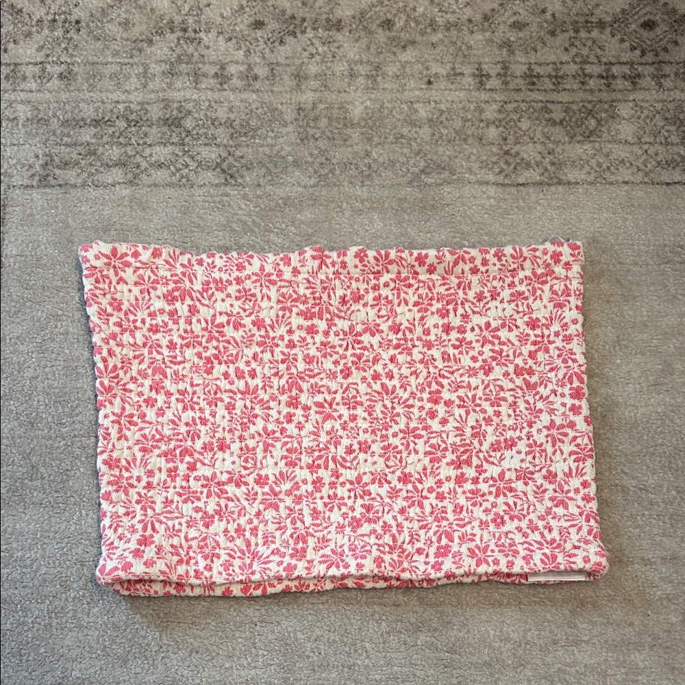 Roxy White and Pink Textured Fabric Cropped Tube Top.